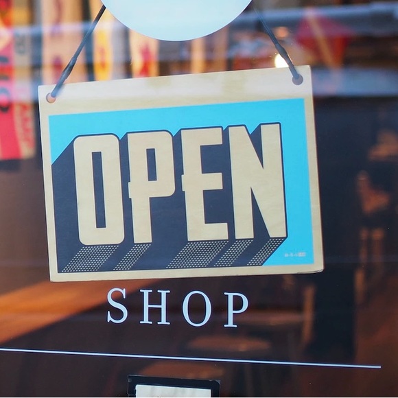 LIKE THIS LISTING TO BE NOTIFIED OF MY LIVE SHOWS! - Picture 1 of 1